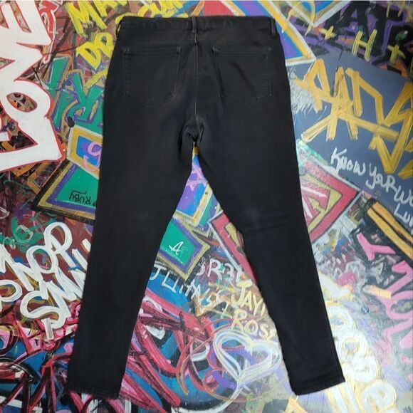 Jessica Simpson black high-rise skinny jeans size 12/31 - stretch denim, comfy - Picture 8 of 10